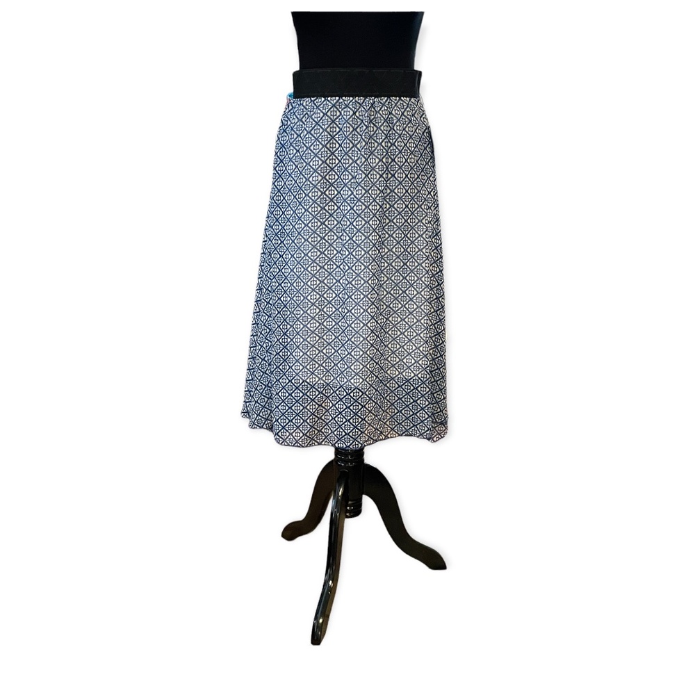S Lularoe NEW Lola Lined Skirt Beautiful Geometric Small